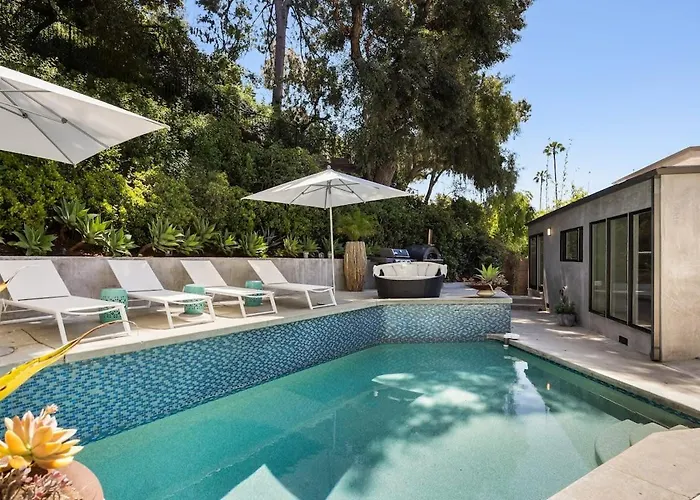 Beverly Hills Canyon Villa By Stay Awhile Villas